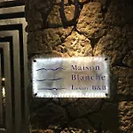Maison Blanche Bed & Breakfast 4*