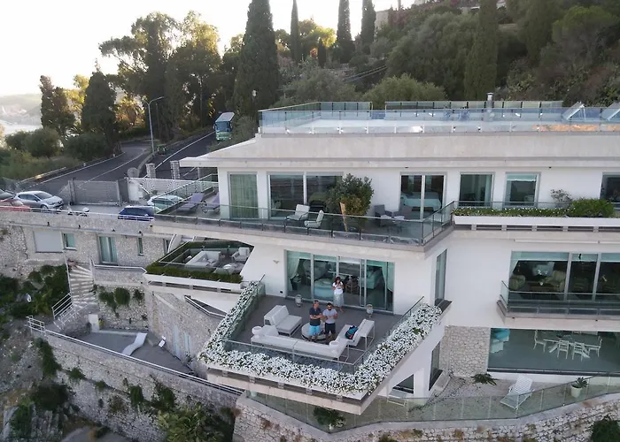 فندق مبيت وإفطار Maison Blanche 4*