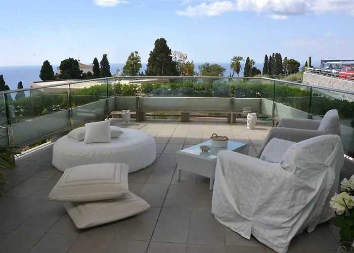 فندق مبيت وإفطار Maison Blanche 4*