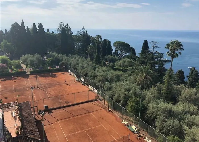 فندق مبيت وإفطار Maison Blanche