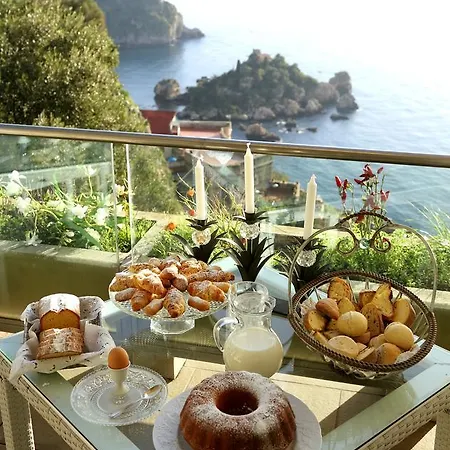 Maison Blanche Bed & Breakfast