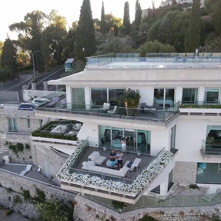 Bed & Breakfast Maison Blanche 2*