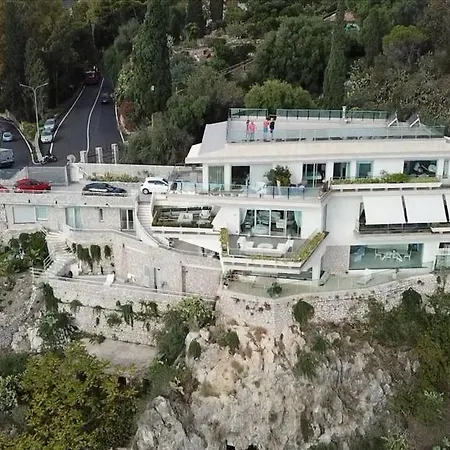 Nocleg ze śniadaniem Maison Blanche 4*