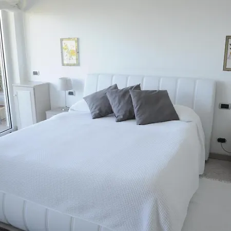 Maison Blanche Nocleg ze śniadaniem